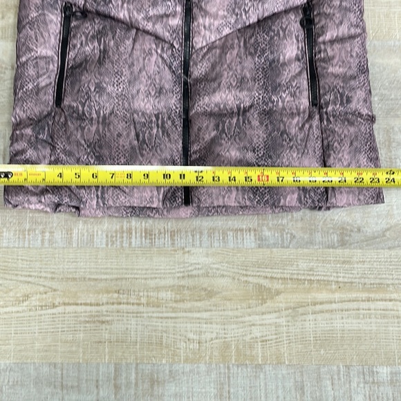 Noize Belle Puffer Python Print Jacket, Size Small - Picture 7 of 11